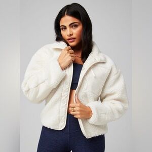 NWT Women’s Fabletics Tahoe Teddy Jacket color-bone, size Medium